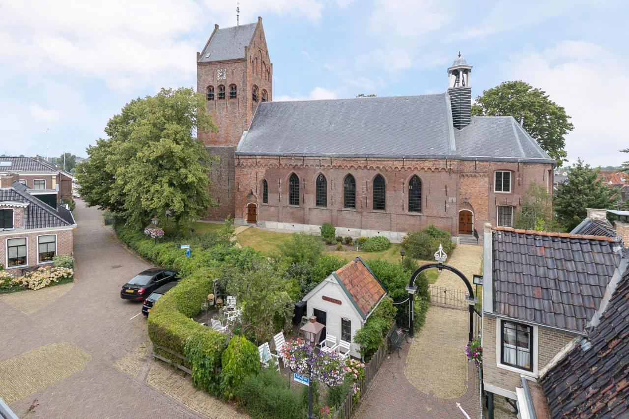 Knus Vertoeven In Historisch Pand In Grou. Apartment Grou
